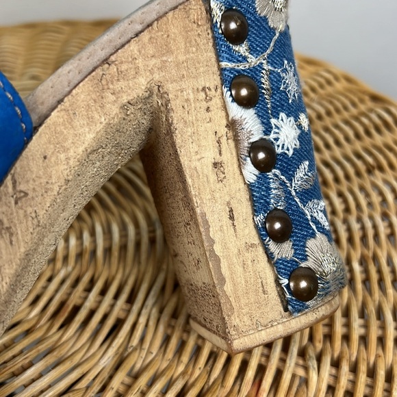 Sbicca Chunky Heel Sandal Embroidered Denim Studded Open Toe 40 - Picture 14 of 15
